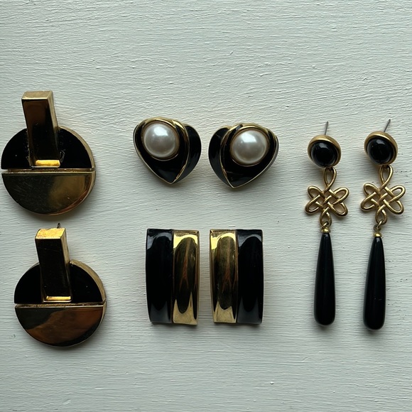 Jewelry - Vintage 80s Gold / Black Earrings 4 Pairs